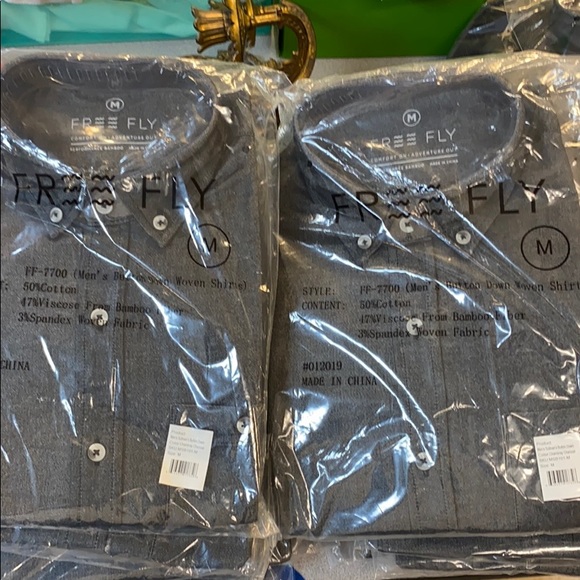 Free Fly Men’s Sullivan Button down NWT size M - Picture 4 of 4